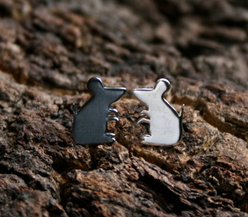 Ratte. Sterling Silber Ohrstecker. "Forest Freunde' Kollektion. Exklusives Design. Kleine Ratten. Eco-Friendly. Natur Oder Schwarz von StarlightAndShadows