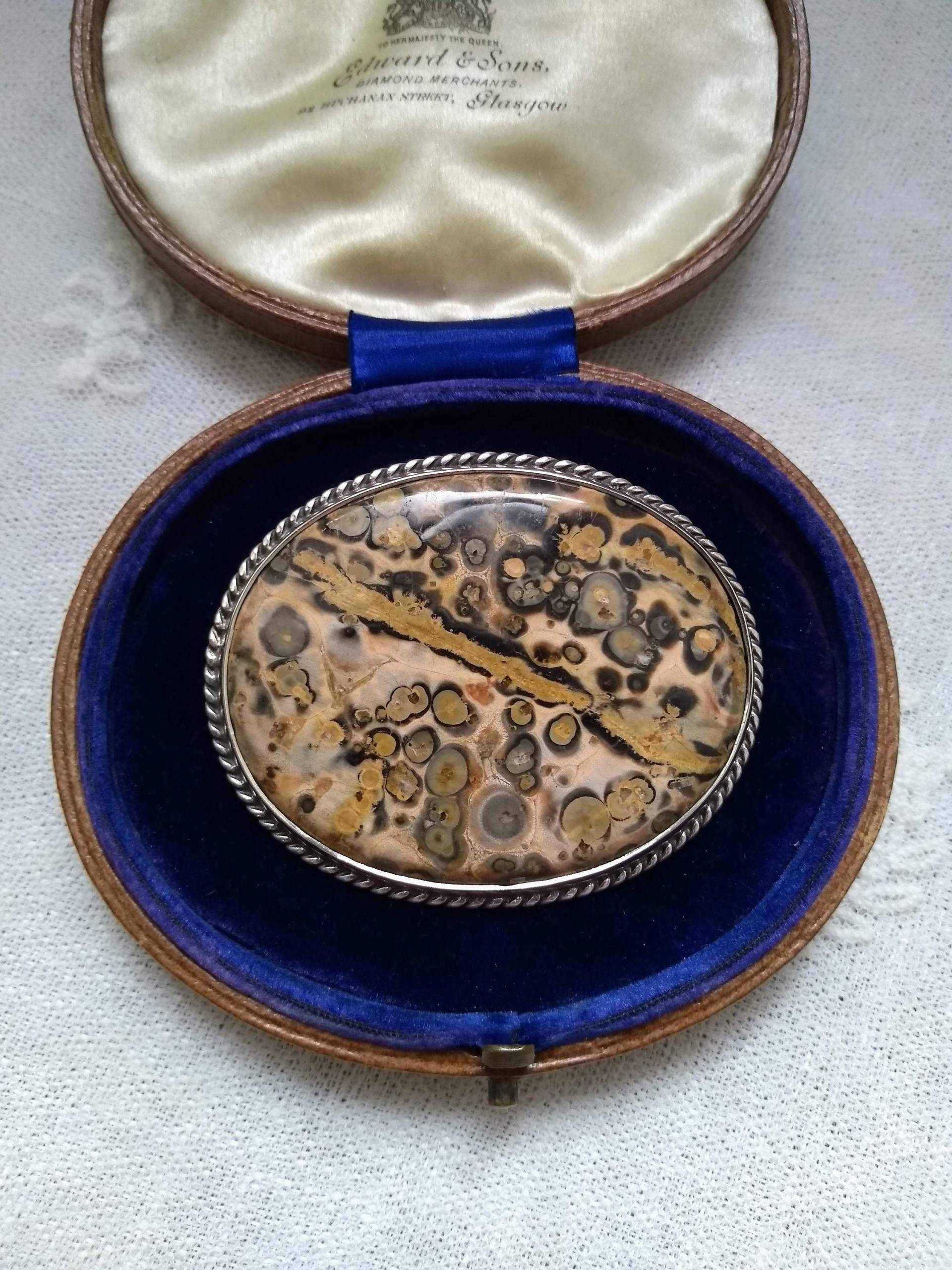 Vintage Sterling Silber Leopardskin Achat Statement Brosche Mit Punzierung Vintage Sterling Silber Leopardskin Achat Statement Brosche Mit Punzierung von StarryStarryNightUK