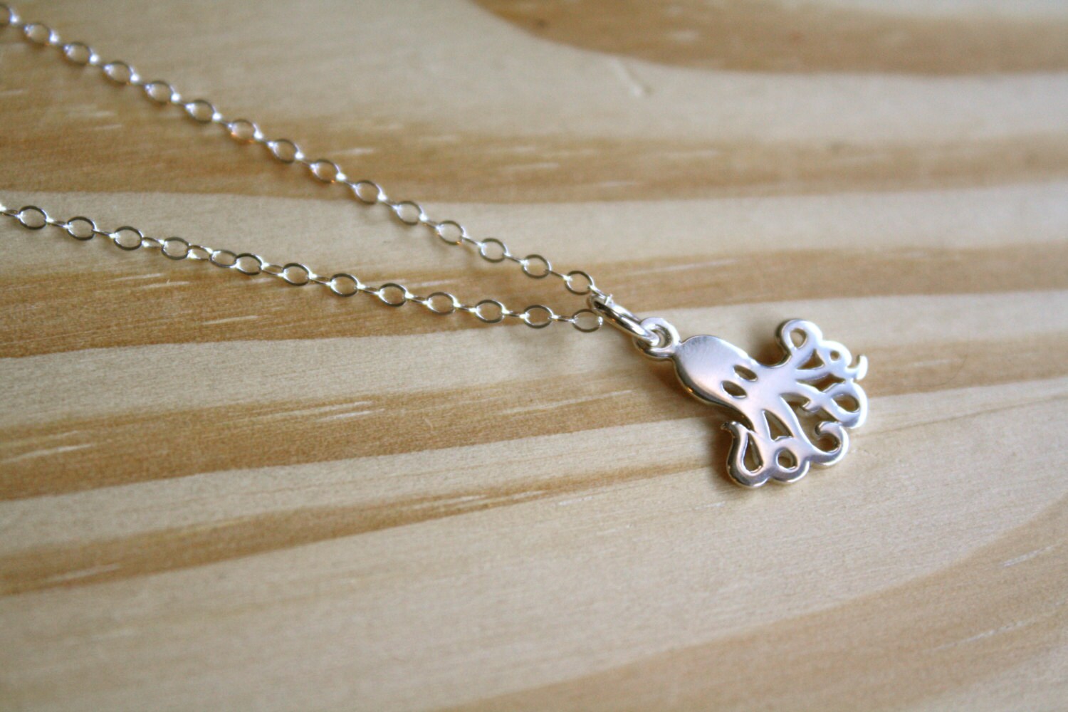 Sterling Silber Oktopus Halskette - Strand Schmuck, Länge Anpassbar von StartlingCreations