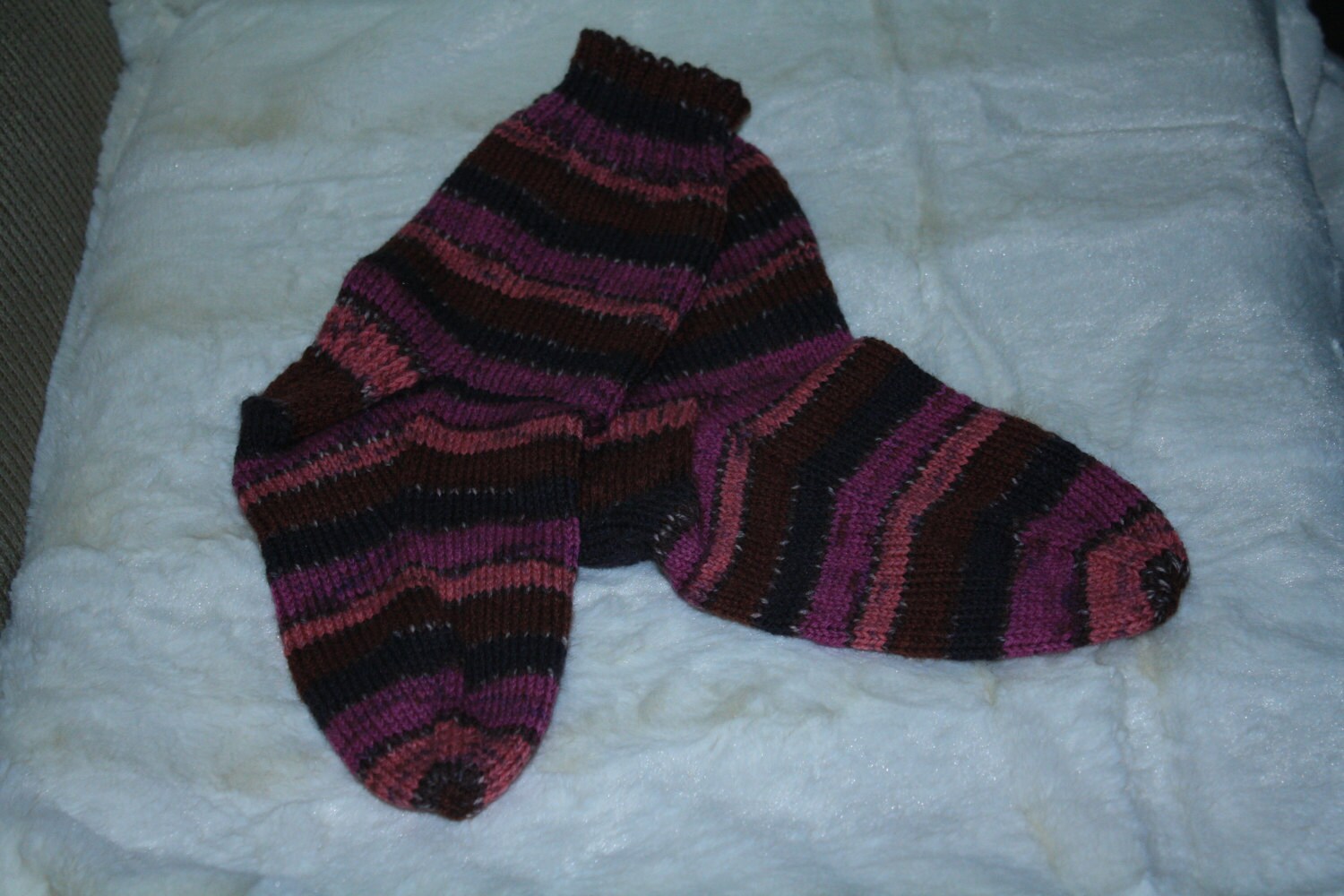Multi Color Socken, Wolle Mit Nylon Für Haltbarkeit Handgestrickt Weich Und Bequem Auf Ihre Füße Geschenke Oder Mutter Muttertag, Ostern, Lehrer Multi Color Socken, Wolle Mit Nylon Für Haltbarkeit Handgestrickt Weich Und Bequem Auf Ihre Füße Geschenke Oder Mutter Muttertag, Ostern, Lehrer von StashladyShop