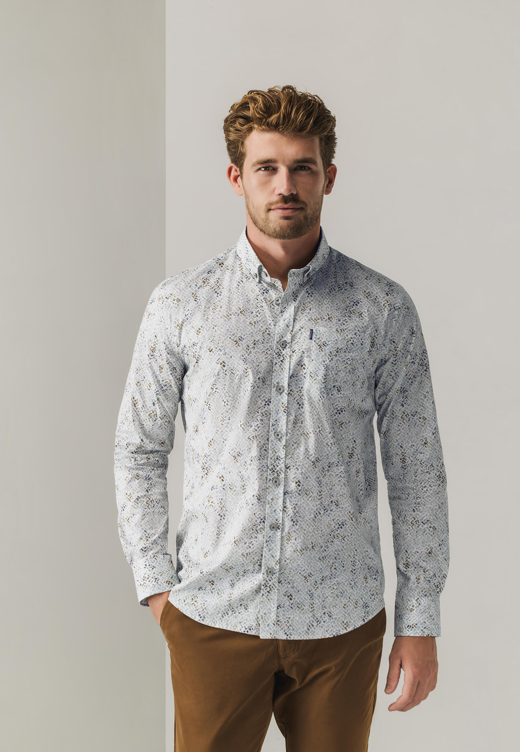 State of Art - Popeline-Hemd mit Allover-Druck kamel/wei� - Gr. - M von State of Art