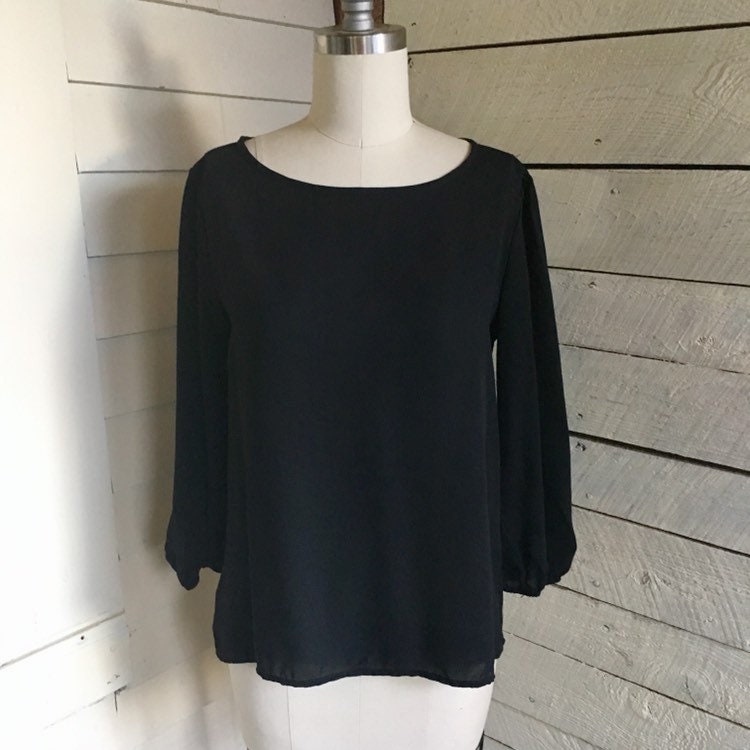 60S Schwarze Transparente Chiffonbluse - Lange Ärmel Weite Hinten Durchgehender Reißverschluss Oben von StateAndMainVintage