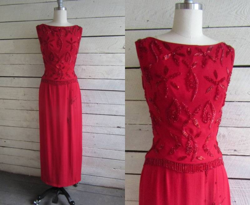 Rote Seide Chiffon Perlen Abendkleid - Niedriger Rücken Maxi Wiggle Tank Lang von StateAndMainVintage