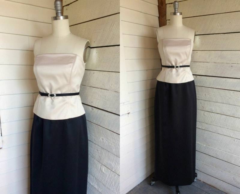 Trägerlos Bustier Abendkleid Lang - Gürtel Gerader Rock Beige Schwarzer Max Wiggle Black Tie Abiballkleid von StateAndMainVintage