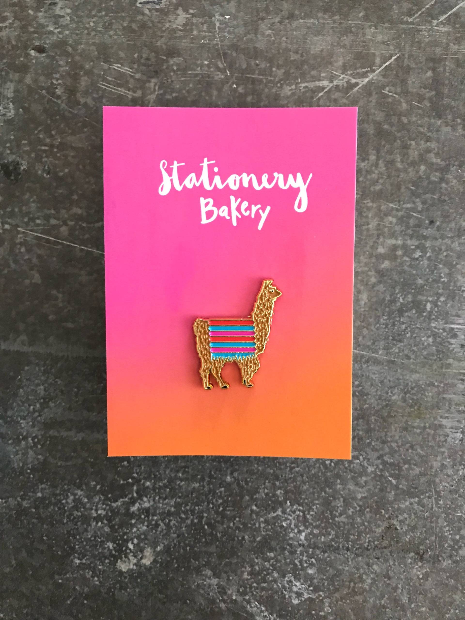Lama-Emaille-Pin, Lama Kunst, Lama-Schmuck, Brosche, Stift, Boho, Peru Lama-Emaille-Pin, Lama Kunst, Lama-Schmuck, Brosche, Stift, Boho, Peru von StationeryBakery