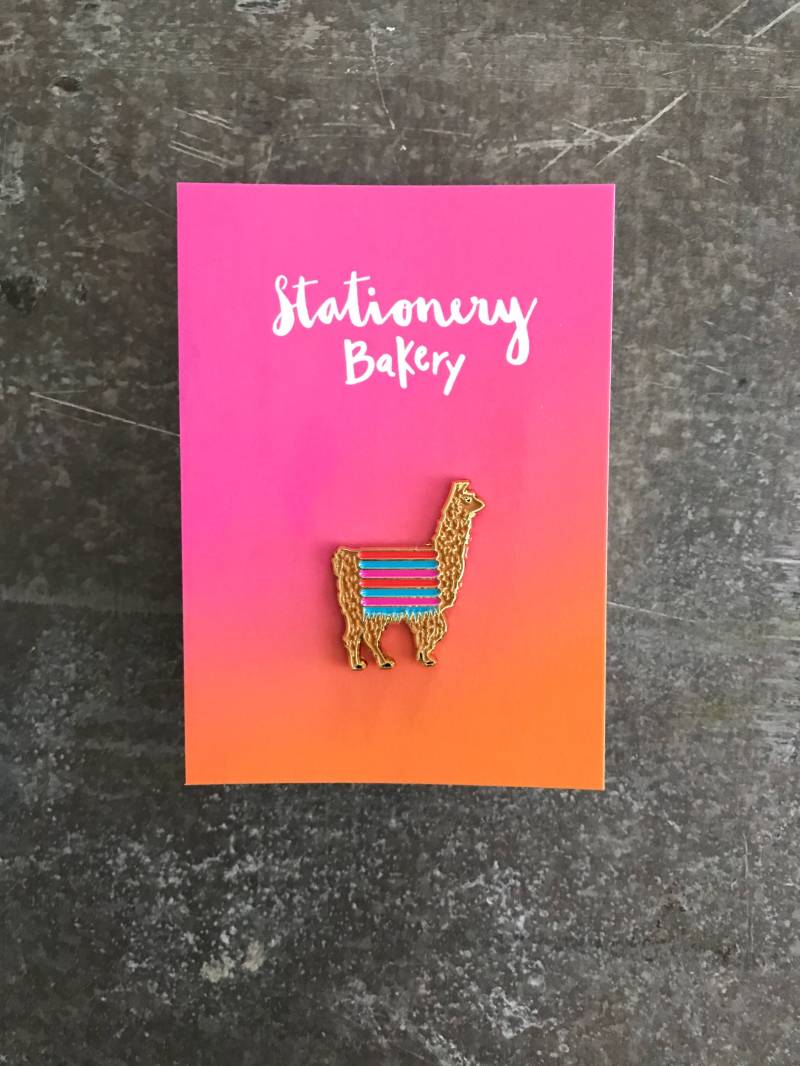 Lama-Emaille-Pin, Lama Kunst, Lama-Schmuck, Brosche, Stift, Boho, Peru Lama-Emaille-Pin, Lama Kunst, Lama-Schmuck, Brosche, Stift, Boho, Peru von StationeryBakery