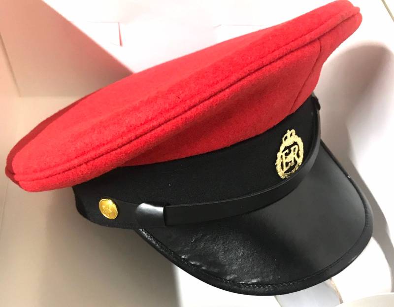 Roter Militär Armee Hut Aus Wolle Mit 3D Messing Er Abzeichen in Der Größe 57, 58, 59 cm von SteamPunkMastery