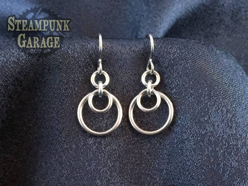 Schlanke Kreise Ohrringe - Titan Oder Edelstahl Stilvolles Chainmaille Schmuckset Für Frauen Benutzerdefinierter Anhänger Upgrade Verfügbar von SteampunkGarage