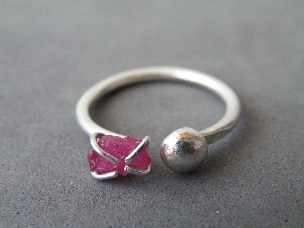 Roher Rubin Sterlingsilber-Nugget-Dual-Ring, Größenverstellbarer Ring, Juli Geburtsstein, Sinnvolle Geschenke von SteamyLab