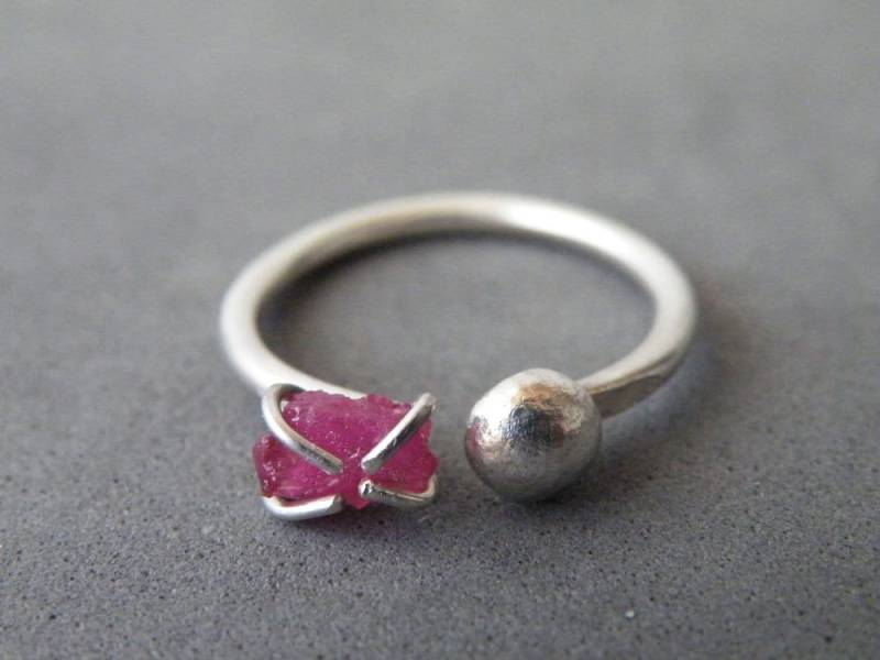 Roher Rubin Sterlingsilber-Nugget-Dual-Ring, Größenverstellbarer Ring, Juli Geburtsstein, Sinnvolle Geschenke von SteamyLab