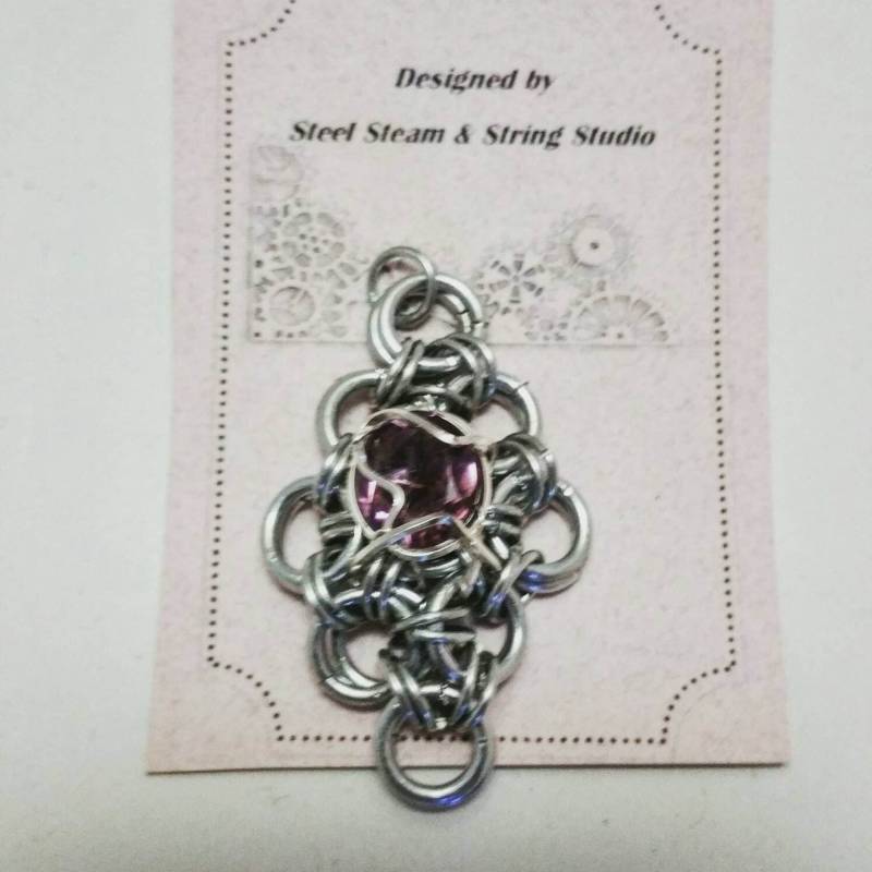 Handgemachte Chainmaille Amethyst-Anhänger-Draht Umwickelte Halskette Schmuck von SteelSteamString