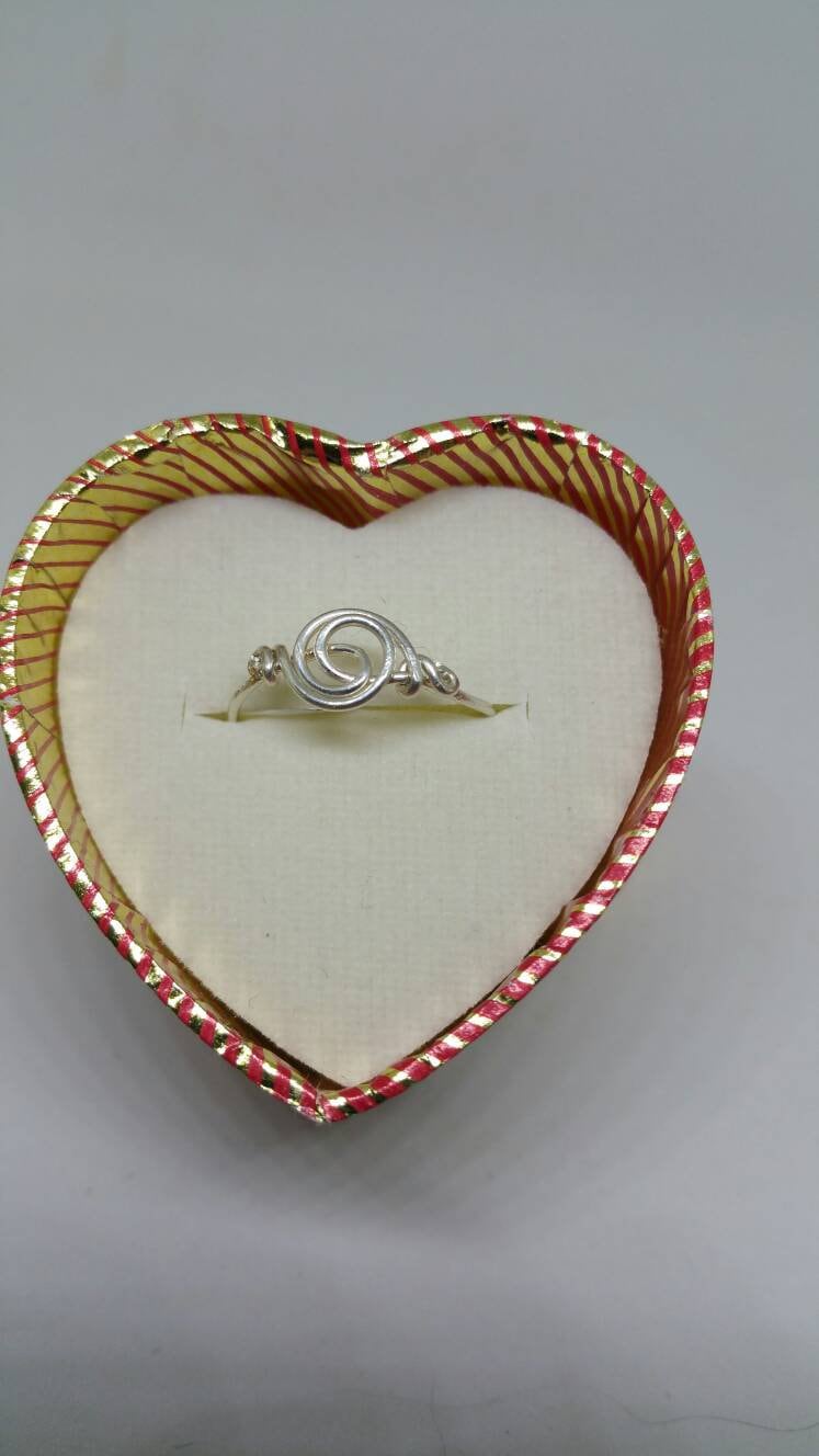 Sterling Silber Stapeln Ring Boho-Stil Schmuckdraht Umwickelt Größe 6, 5 Sterling Silber Stapeln Ring Boho-Stil Schmuckdraht Umwickelt Größe 6, 5 von SteelSteamString