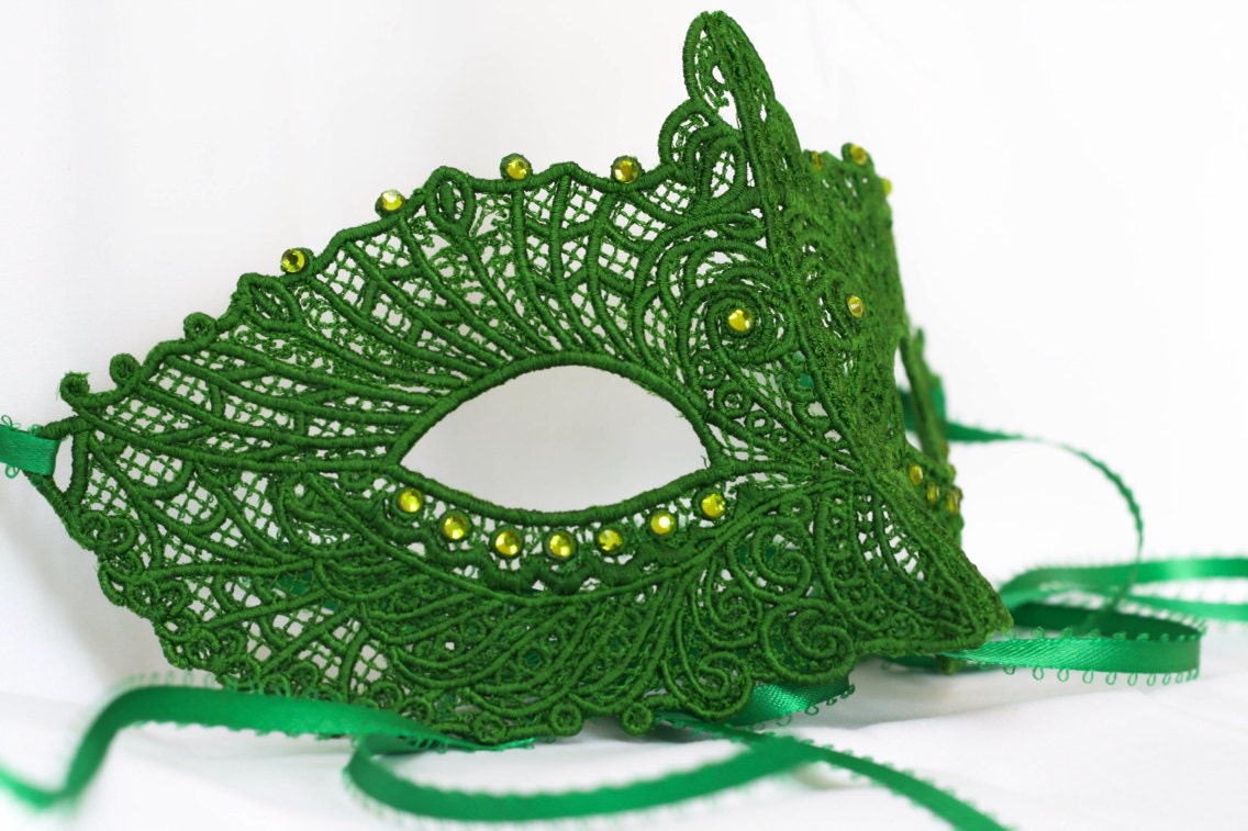 Grüne Spitze Maske Fit Für Feen Partys Maskerade Nächte Pfau Kostüme von Stefanelbeadwork