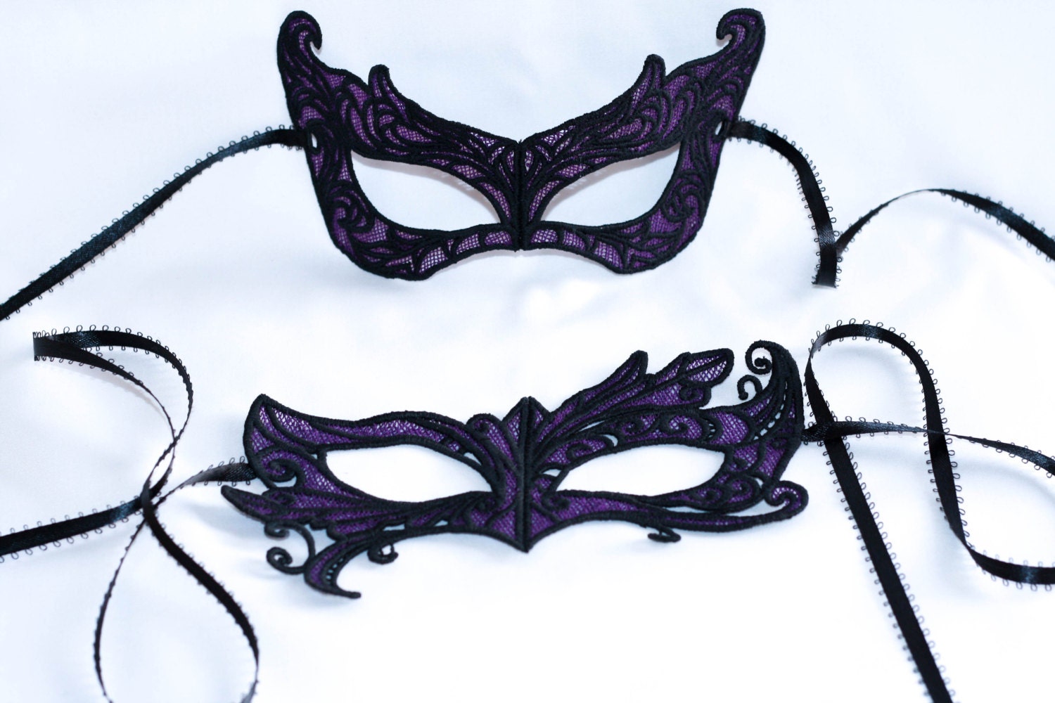 Paare Masquerade Masken, Seine Und Ihre Maskerade Zweier Set Spitzenmasken, Schwarz Lila Masken Für Maskenball Partys Paare Masquerade Masken, Seine Und Ihre Maskerade Zweier Set Spitzenmasken, Schwarz Lila Masken Für Maskenball Partys von Stefanelbeadwork