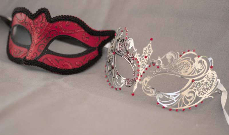 Sie Und Ihn Maskerade Laser Geschnitten Masken, Paare Masken Passen Für Partys Neue Jahre von Stefanelbeadwork