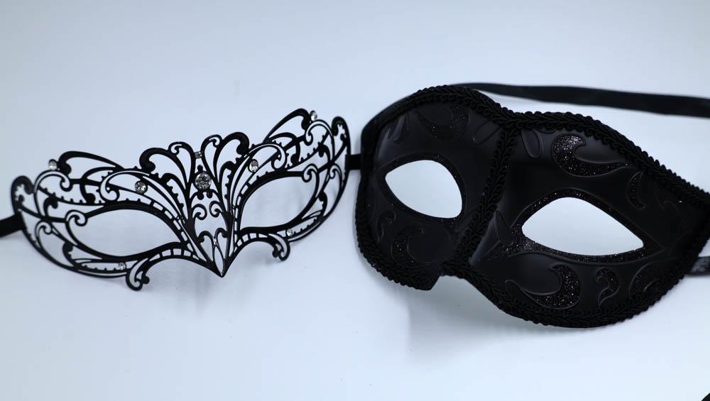 Sie Und Ihn Schwarze Laserschnitt Phantom Maskerade Maske, Paare Maske Passen Für Maskenball Partys Hochzeitsmasken Sie Und Ihn Schwarze Laserschnitt Phantom Maskerade Maske, Paare Maske Passen Für Maskenball Partys Hochzeitsmasken von Stefanelbeadwork