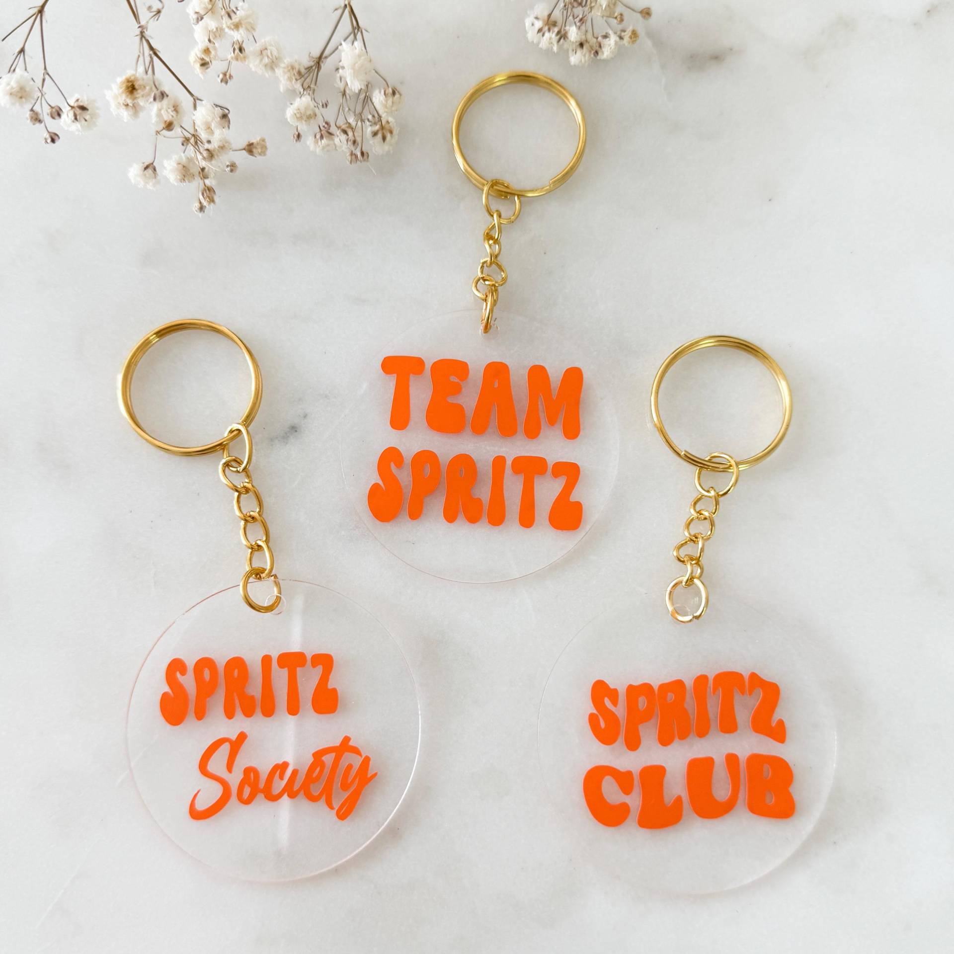 Acryl Schlüsselanhänger Spritz Society | Team I Club Stylisch Perfekt Für Spritz-Fans Stefaniesateliershop Acryl Schlüsselanhänger Spritz Society | Team I Club Stylisch Perfekt Für Spritz-Fans Stefaniesateliershop von StefaniesAtelierShop