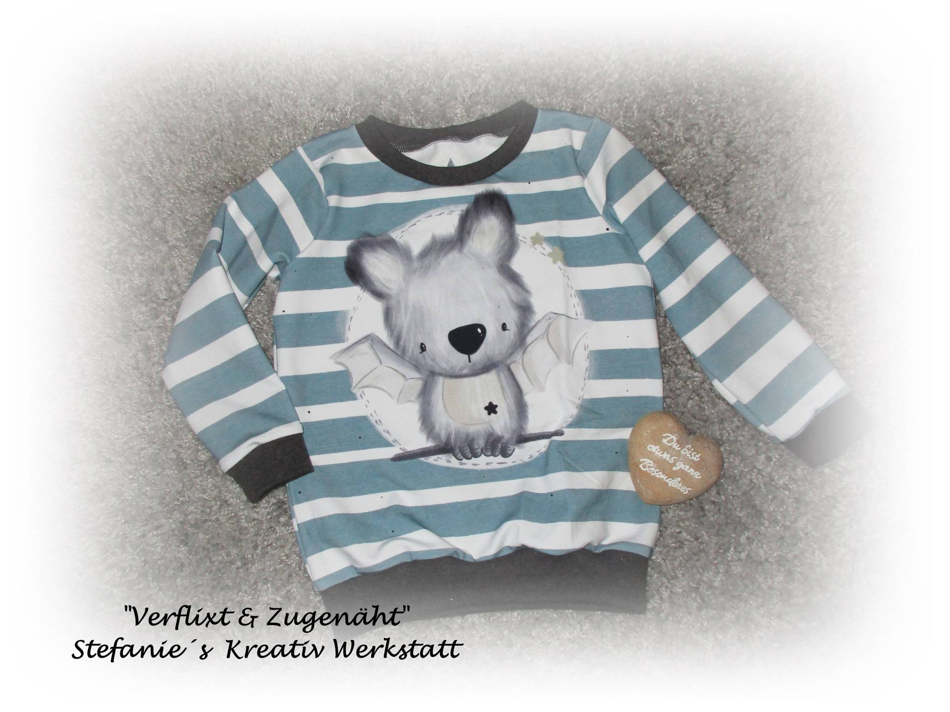 Süßer Pulli Mit Einer Niedlichen Fledermaus in 98 von StefaniesKreativ