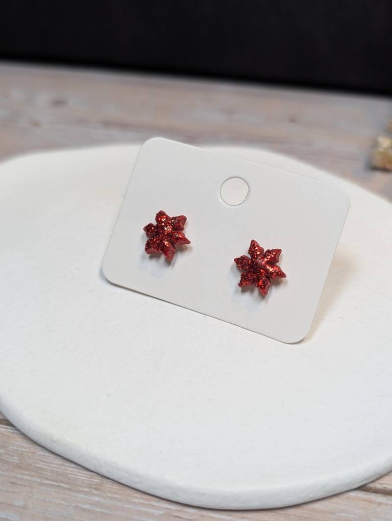 Weihnachtsstern Ohrringe Aus Polymer Clay Fimo Handgefertigt in Deutschland | Glitzer Rot Als Wichtelgeschenk Für Weihnachten Funkelnde von SteffsPolymertique