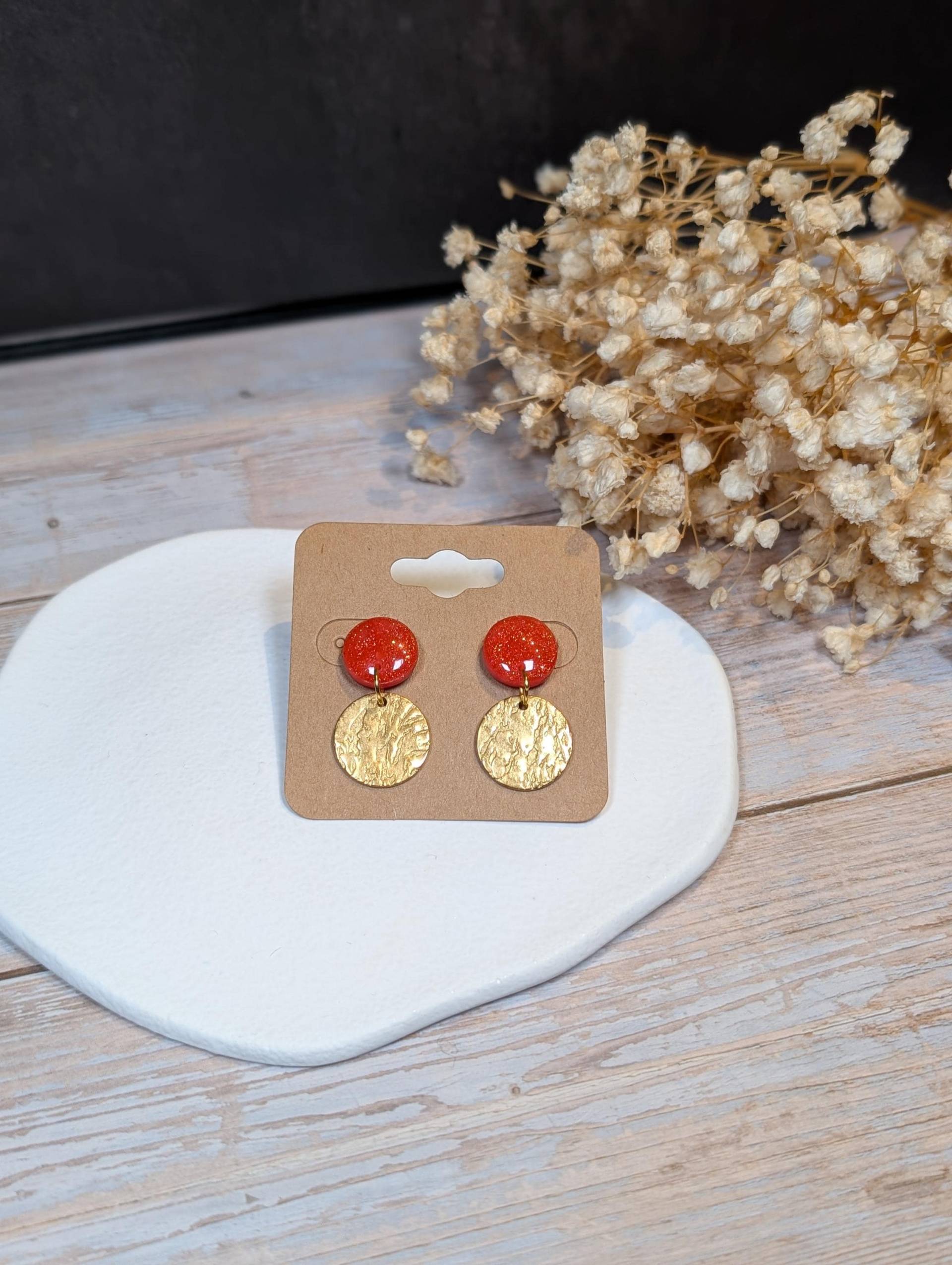 statement Ohrringe Aus Polymer Clay Fimo in Rot Mit Goldenem Highlight | Handgefertigt Deutschland Für Besondere Kreative Anlässe statement Ohrringe Aus Polymer Clay Fimo in Rot Mit Goldenem Highlight | Handgefertigt Deutschland Für Besondere Kreative Anlässe von SteffsPolymertique