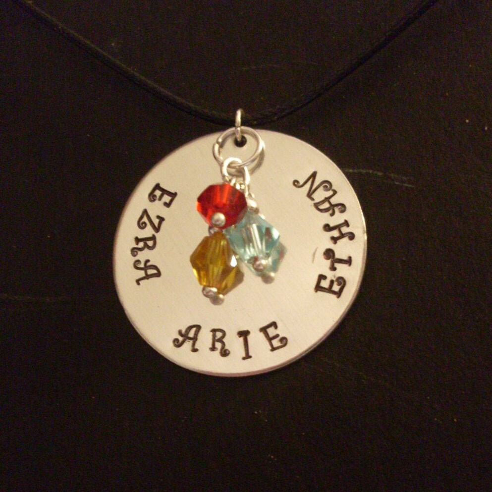 Birthstone Bis Zu 4 Familie Halskette Paare Mutter Oma Personalisierte Hand Gestempelt Silber Getönt Aluminium Mit Kristall Charms von StefisLilJewelryShop