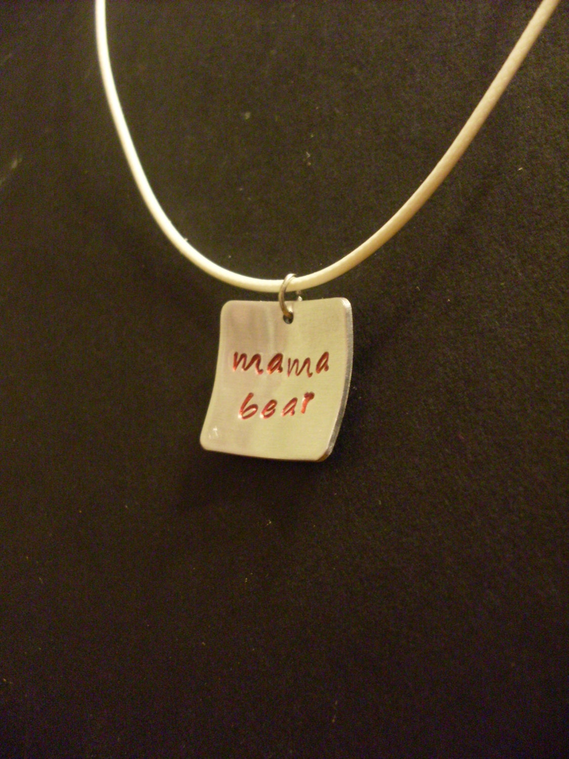 Handmade Custom Hand Gestempelt 3/4" Aluminum Konkav Square Mit"Mama Bär"Farbe Zu Picken von StefisLilJewelryShop