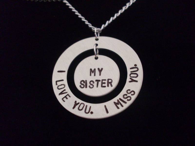 Schwestern, Freunde, Liebhaber, Bff, Paare, 1-Weg-2 Say 3 Worte 4 Sie Waschmaschine Mit Ich Liebe Dich Kreis Hand Gestanzte Aluminium Halskette von StefisLilJewelryShop