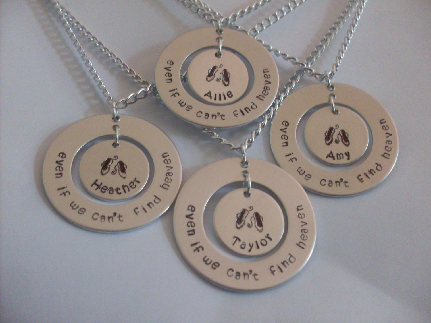 Tanzen, Lehrer, Klasse, Gruppe Oder Schule Stolz Halskette Personalisiert Mit Namen Und Tanz Schuhe 1, 25" Aluminium Custom Ballett von StefisLilJewelryShop