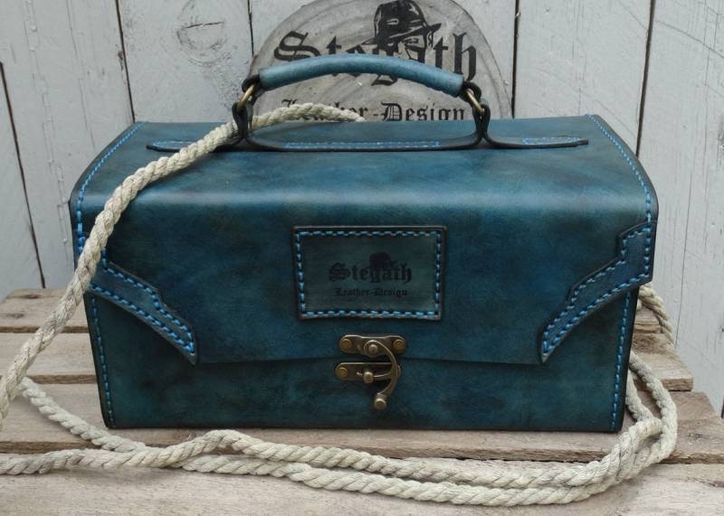 Koffer Bag Barberkoffer Tool Bag Werkzeugtasche Kamerakoffer , Friseurtasche Leder Leather Handgenäht von StegathLeather