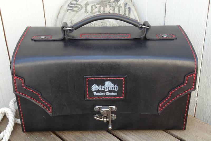Koffer Bag Barberkoffer Tool Bag Werkzeugtasche Kamerakoffer , Friseurtasche Leder Leather Handgenäht von StegathLeather