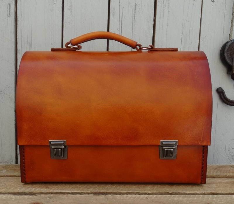 Koffer Bag Barberkoffer Tool Bag Werkzeugtasche Kamerakoffer , Friseurtasche Leder Leather Handgenäht von StegathLeather