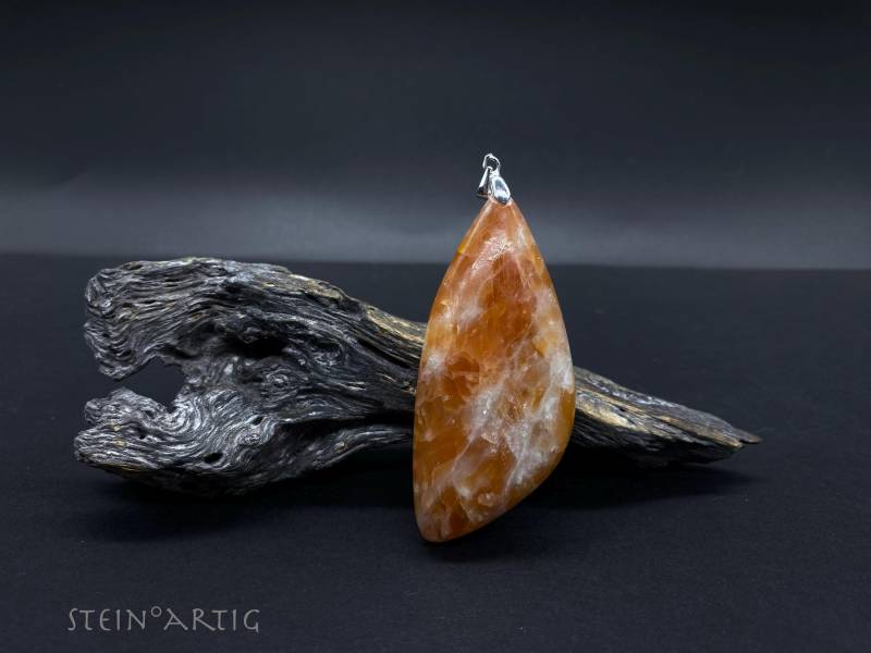 Edelstein Anhänger "Feuercalcit', Silber 925 von Steinartig
