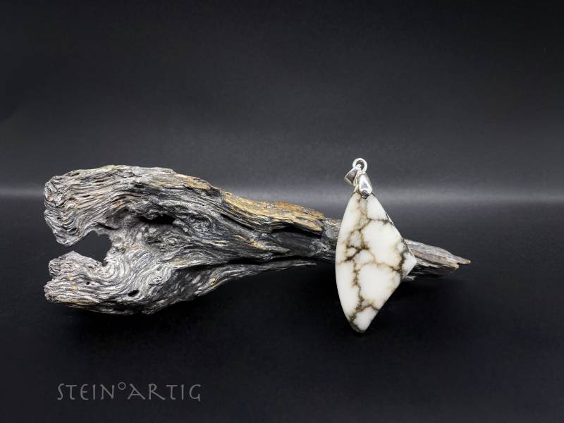 Edelstein Anhänger "Howlith', Silber 925 von Steinartig