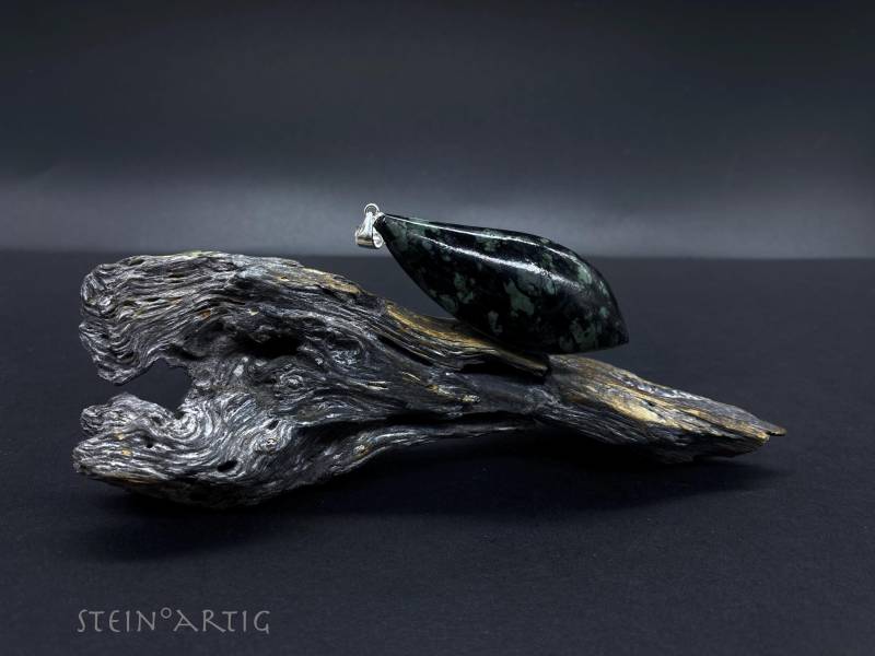 Edelstein Anhänger "Serpentin', Silber 925 Edelstein Anhänger "Serpentin', Silber 925 von Steinartig
