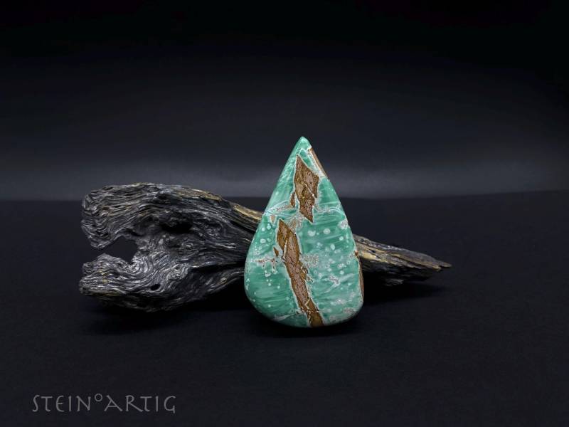 Edelstein Handschmeichler "Variscit' von Steinartig