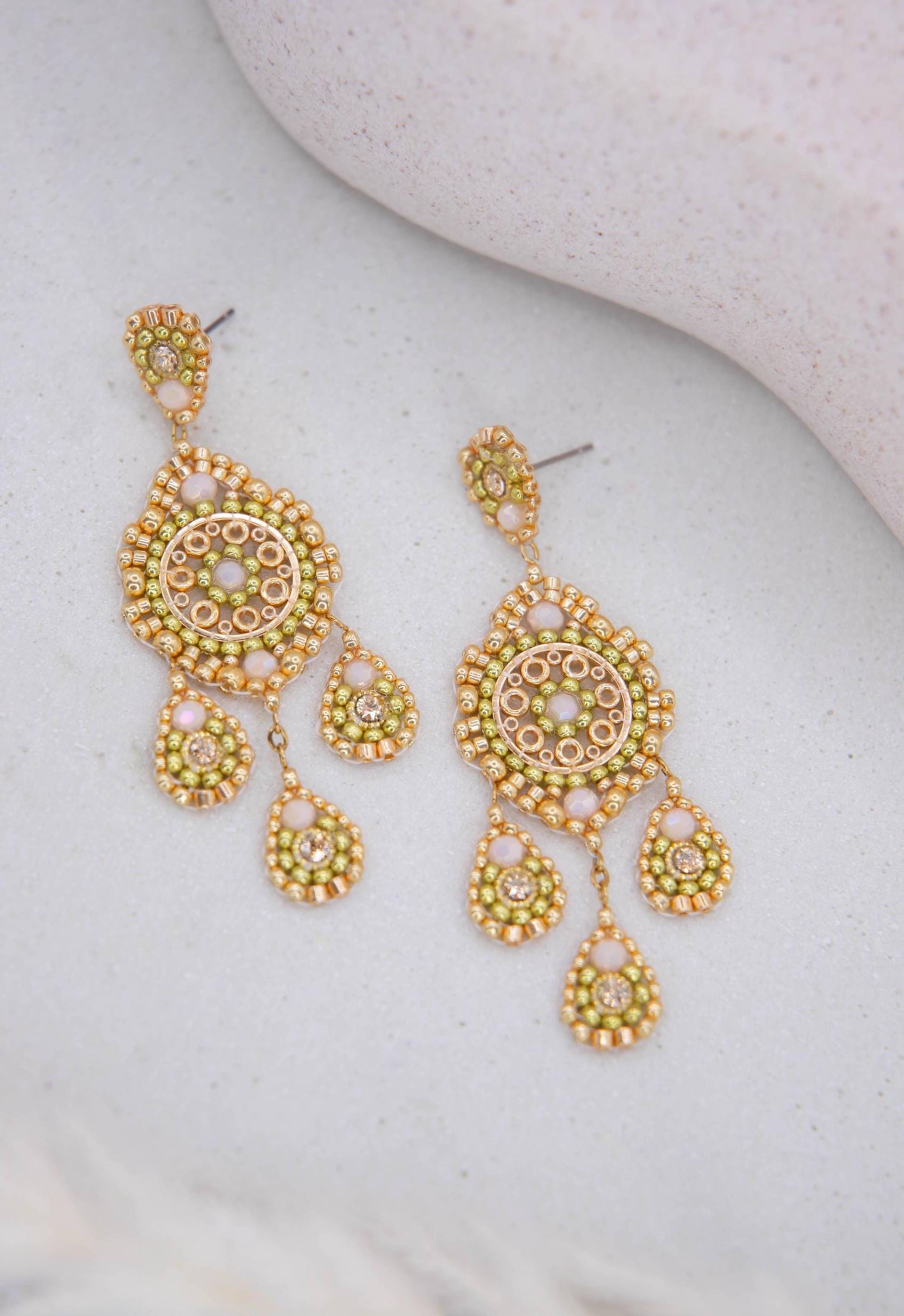 Handgefertigte Statement-Ohrringe, Perlenohrringe, Boho Ohrringe, Filigrane Einzigartiges Geschenk Für Sie von SteinerlSchmuck