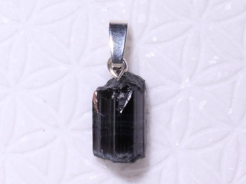 Blauer Turmalin-Anhänger | Indigolith-Kristall Mit Schlaufe Aus 925 Silber B5838 Blauer Turmalin-Anhänger | Indigolith-Kristall Mit Schlaufe Aus 925 Silber B5838 von SteinkraftShop