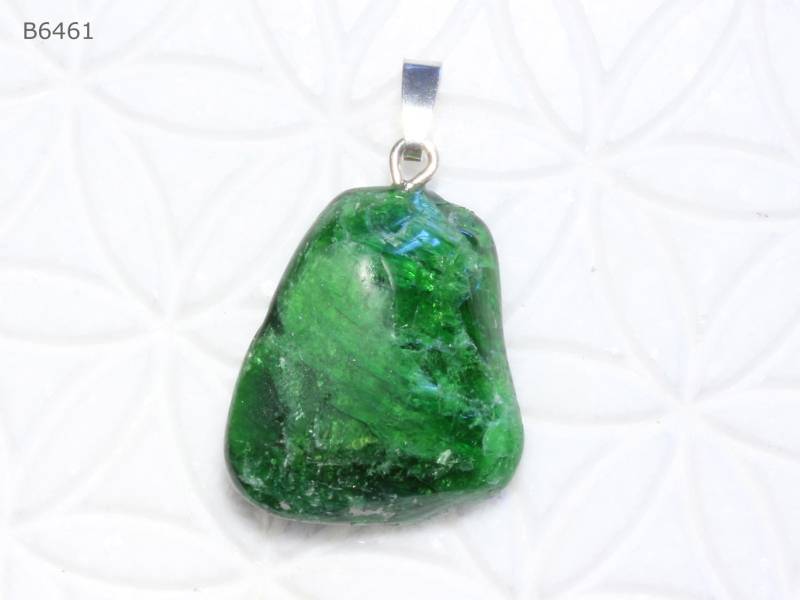 Chromdiopsid-Anhänger | Trommelstein Mit Schlaufe Aus 925 Silber Chromdiopsid-Anhänger | Trommelstein Mit Schlaufe Aus 925 Silber von SteinkraftShop