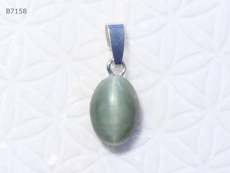 Chrysoberyll-Katzenauge-Anhänger | Cabochon Mit Schlaufe Aus 925 Silber Chrysoberyll-Katzenauge-Anhänger | Cabochon Mit Schlaufe Aus 925 Silber von SteinkraftShop