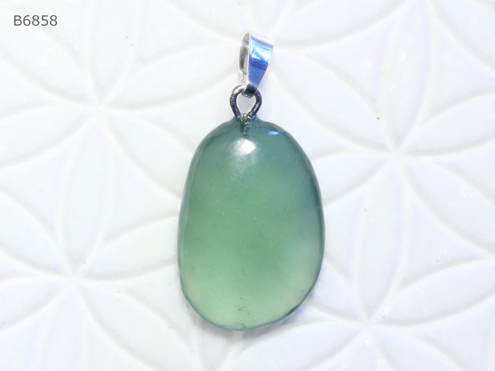 Grüner Disthen-Anhänger | Trommelstein Mit Schlaufe Aus 925 Silber Kyanit Grüner Disthen-Anhänger | Trommelstein Mit Schlaufe Aus 925 Silber Kyanit von SteinkraftShop