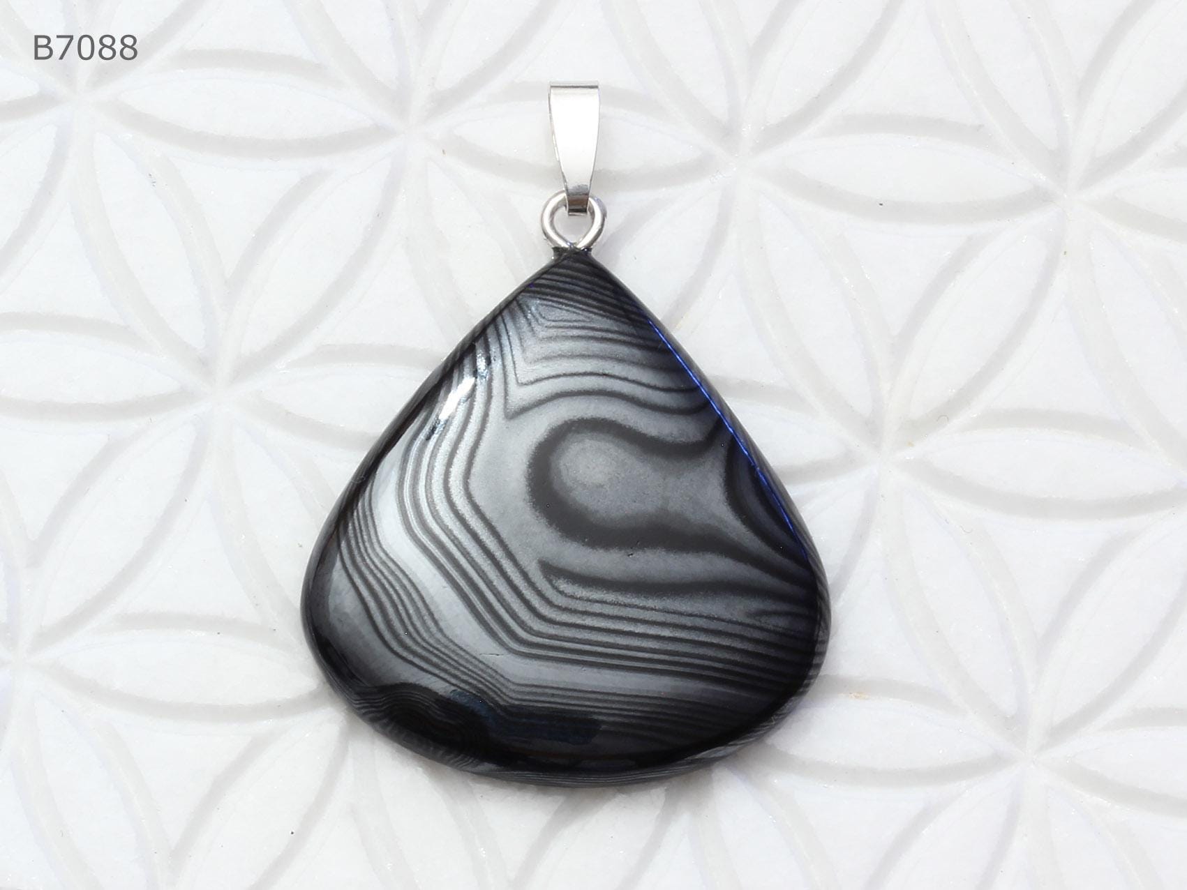 Psilomelan-Anhänger | Cabochon Mit Schlaufe Aus 925 Silber Psilomelan-Anhänger | Cabochon Mit Schlaufe Aus 925 Silber von SteinkraftShop