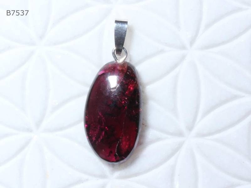 Rhodolith-Anhänger | Trommelstein Mit Schlaufe Aus 925 Silber Granat Rhodolith-Anhänger | Trommelstein Mit Schlaufe Aus 925 Silber Granat von SteinkraftShop