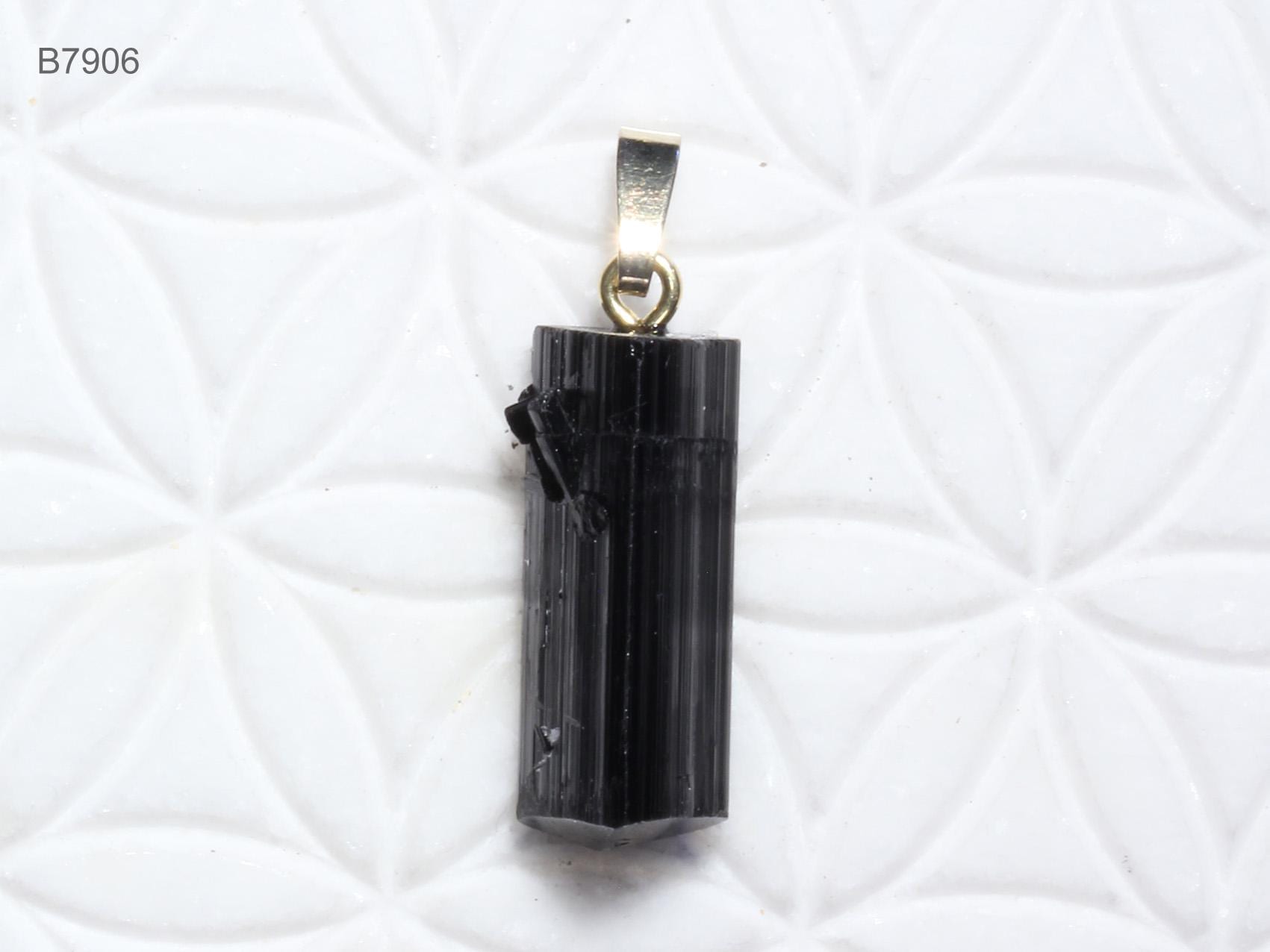 Schwarzer Turmalin-Anhänger | Kristall Mit Schlaufe Aus Vergoldetem 925 Silber Schörl von SteinkraftShop