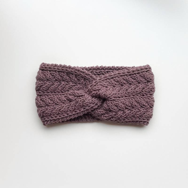 Handgestricktes Stirnband Mit Zopfmuster - in Verschiedenen Farben Für Erwachsene Und Kinder von Steinwaldstrick