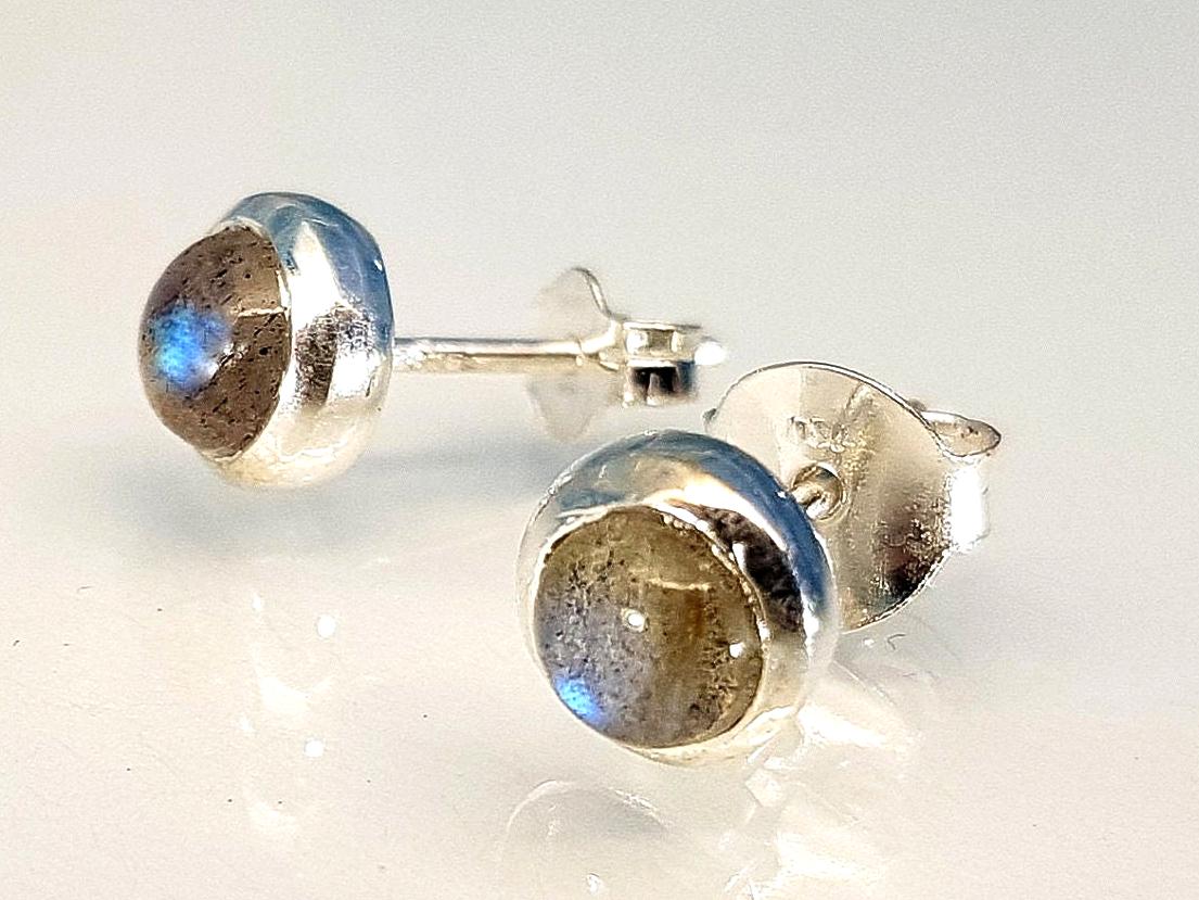Ohrringe Labradorit Stecker Rund Cabochon 925 Silber von SteinzauberShop