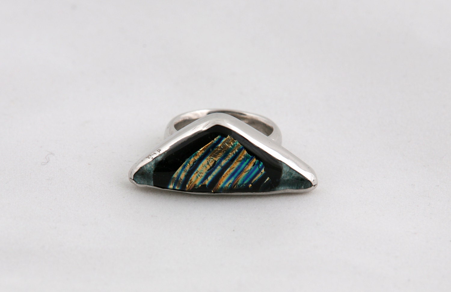 Silberring 0, 925 Mit Dichroic Glas Silberring 0, 925 Mit Dichroic Glas von SteliosJewelleryArt