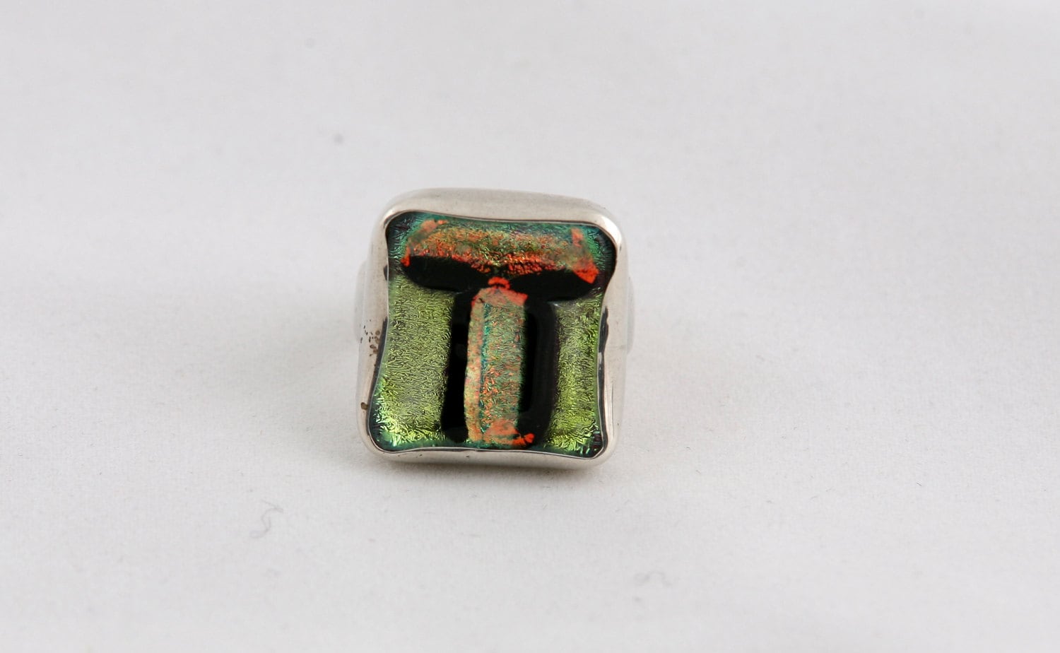 Silberring 0, 925 Mit Dichroic Glas Silberring 0, 925 Mit Dichroic Glas von SteliosJewelleryArt