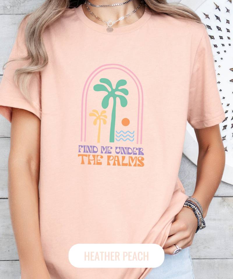 Find Me Under The Palms Retro T-Shirt | Geschenk Für Freundin Vintage Boho Shirt Surf Look Oversized von StellaeLunaCD