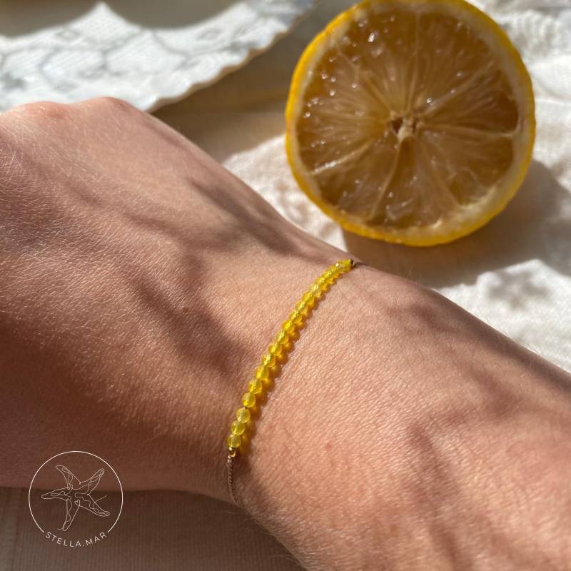 Achat | Gelb Armband Mit Filigranen Facettierten Edelsteinperlen Auf Seidenkordel - Handgemacht Von Stella.mar Achat | Gelb Armband Mit Filigranen Facettierten Edelsteinperlen Auf Seidenkordel - Handgemacht Von Stella.mar von StellagotMar