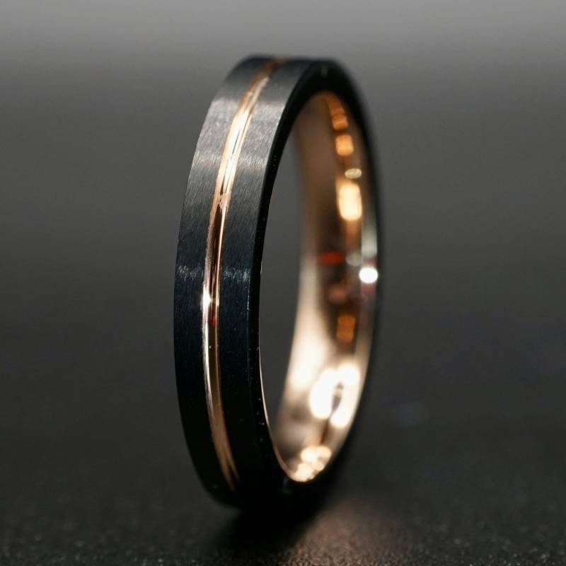 Wolframcarbid Ring 4 Mm Matt Schwarz Mit Roségold - Damenring, Verlobungsring, Trauring, Gravur von StellarForgeRings
